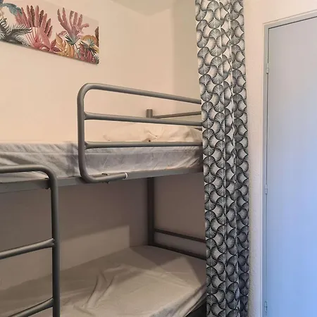 Moderne Avec Piscine Et Parking à 200m De La De La Grande Conque, Cap D'agde - Fr-1-249-413 Appartement Agde